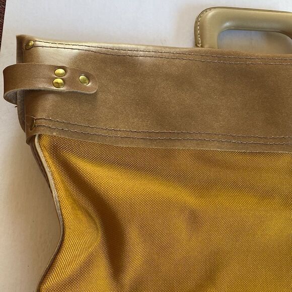 OTCO Leather/ Canvas Money/Mail Transport Bag with Built In Lock - Picture 6 of 8